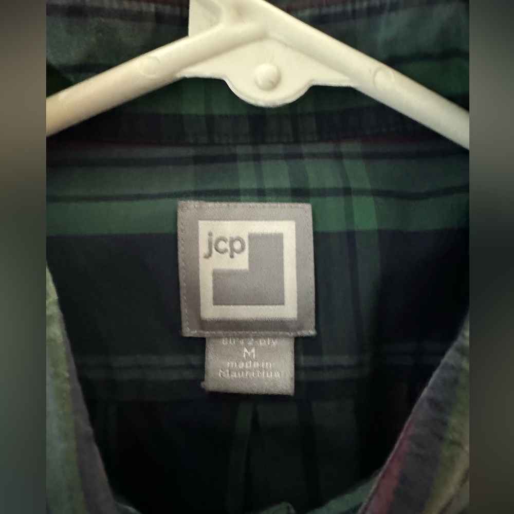 Mens JCP Short Sleeve Button Up Shirt, Size Medium. Blue / Green Plaid. - Picture 3 of 4